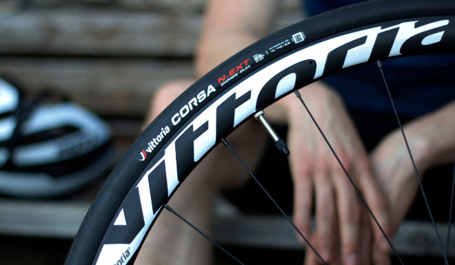 Comparatif des pneus route : Schwalbe, Continental, Michelin et Vittoria