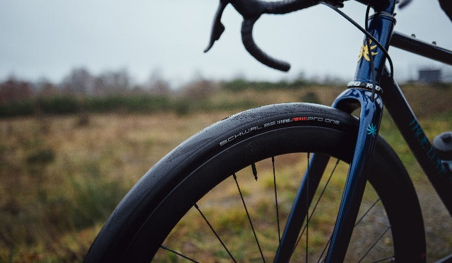 Test du nouveau pneu Schwalbe Pro One : léger, rapide et souple !