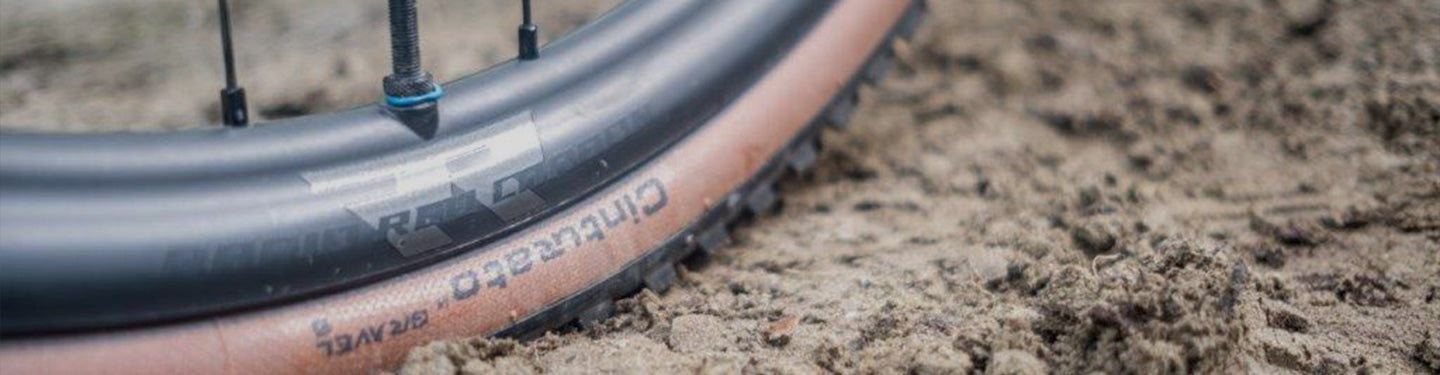 Pneus vélo gravel Pirelli
