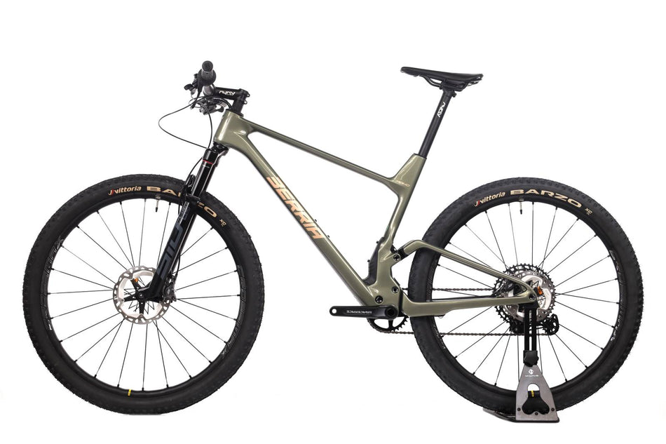 Berria Mako 6