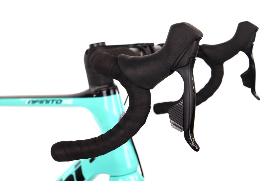 Bianchi Infinito XE Rival AXS