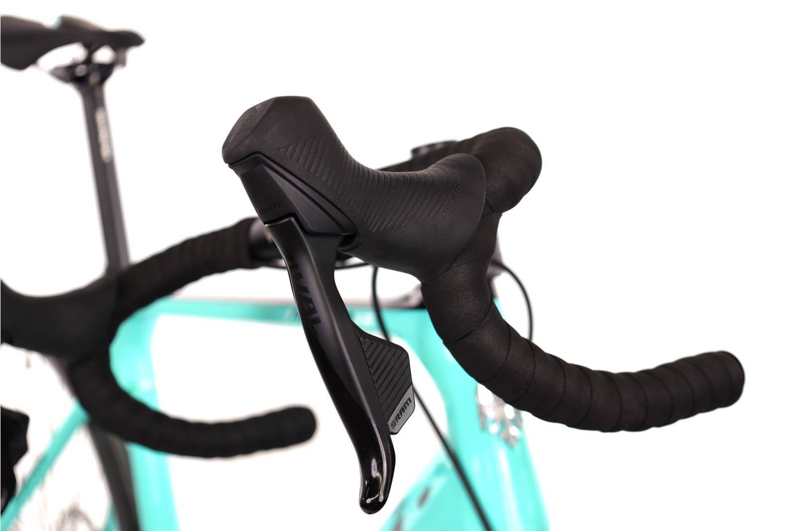 Bianchi Infinito XE Rival AXS