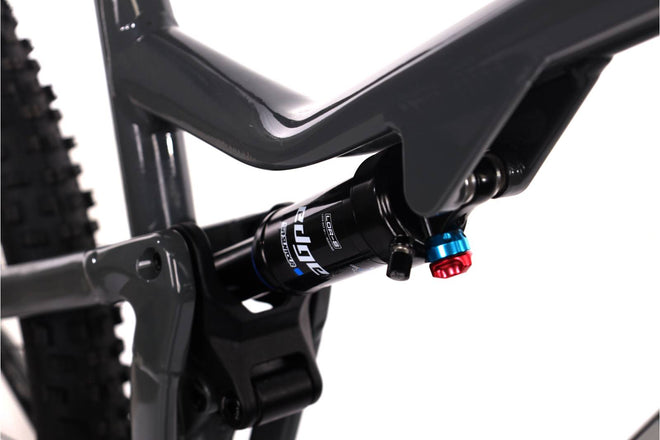 Focus Thron 6.8 - VTT Tout suspendu