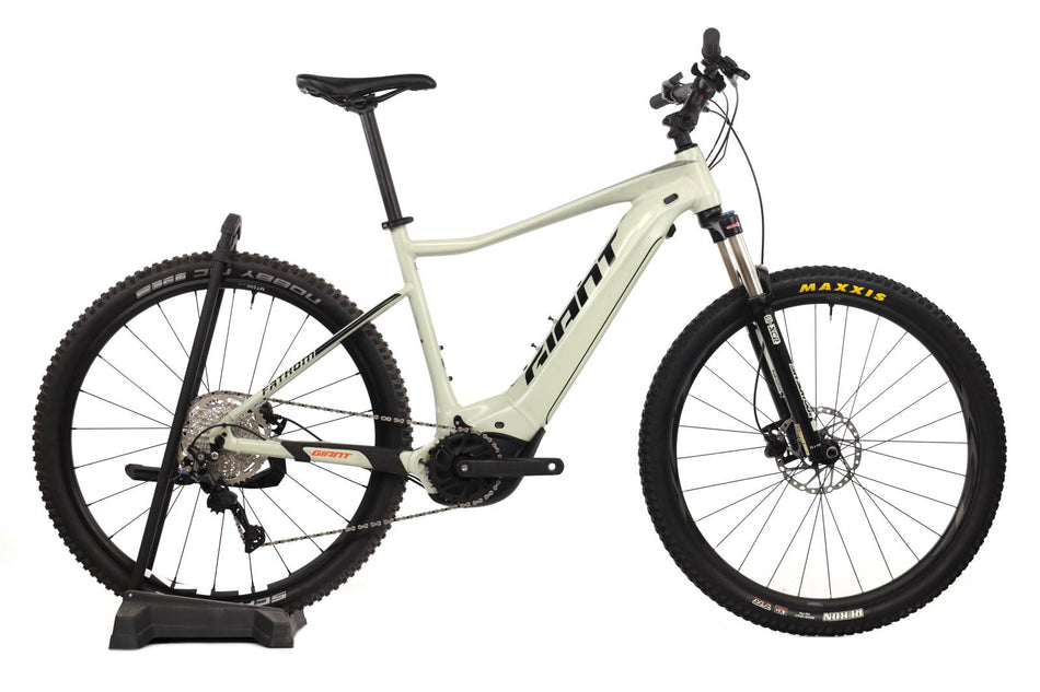 Giant Fathom E+2