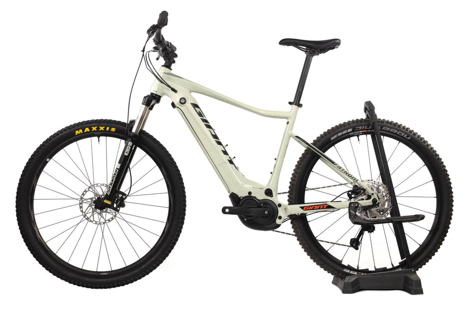 Giant Fathom E+2