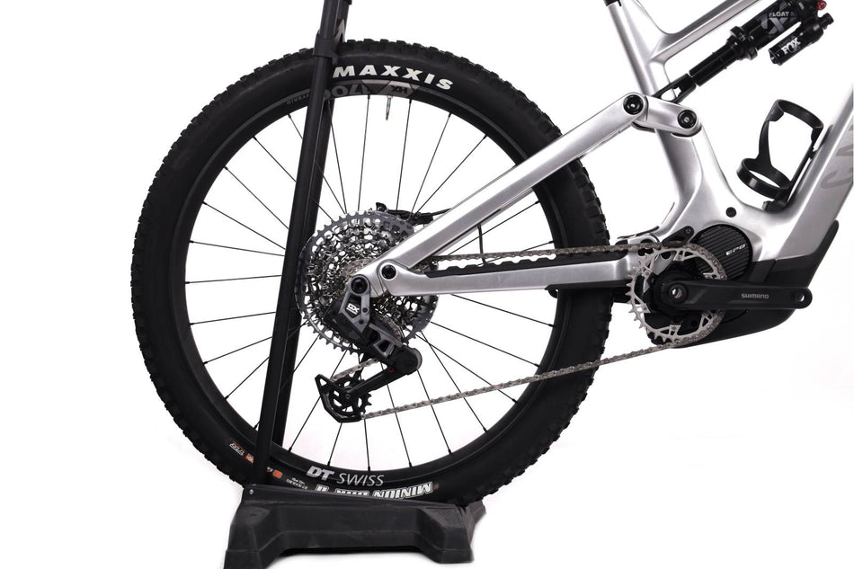 Canyon Spectral ON CF 9