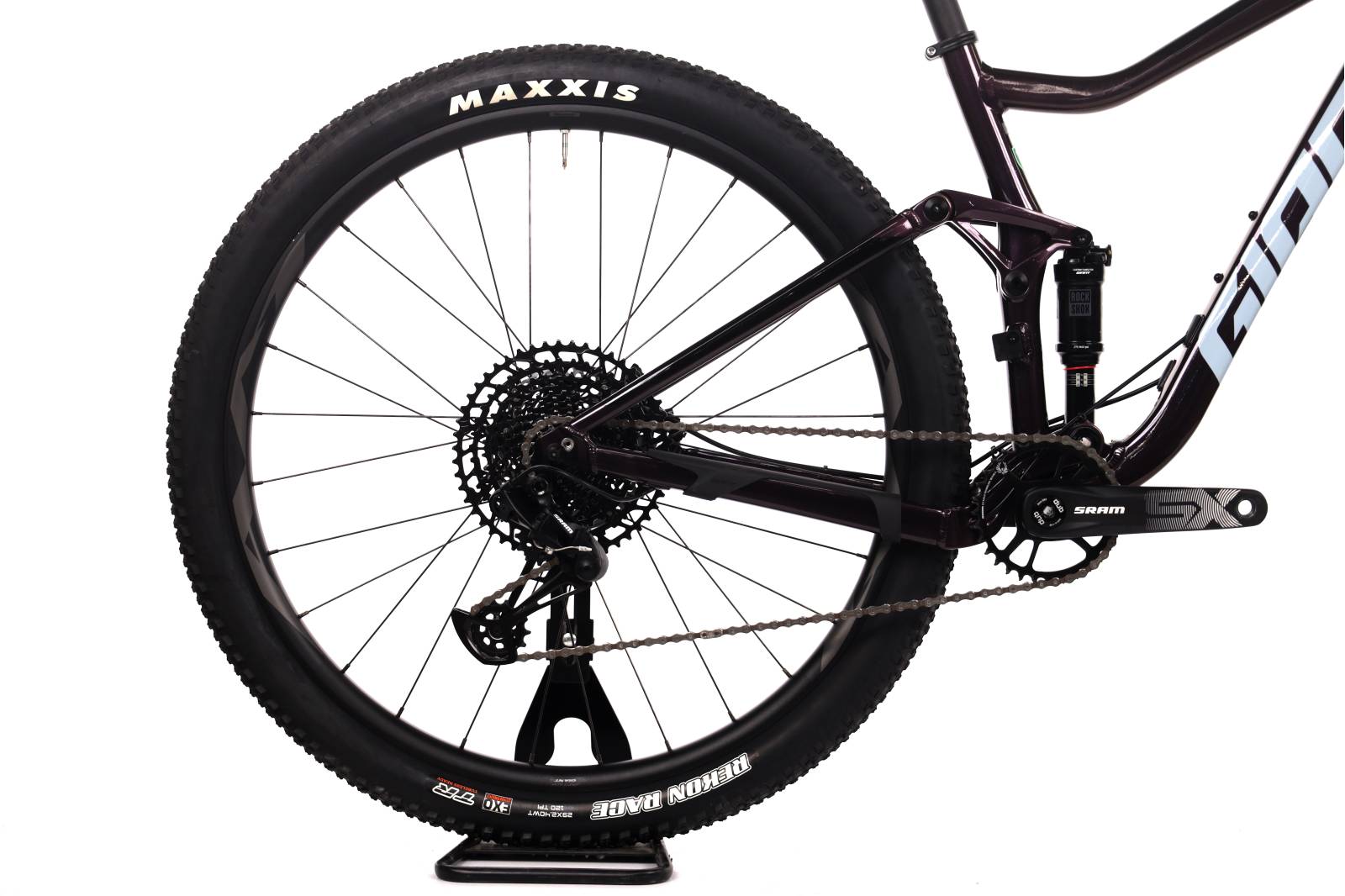 Giant Stance 29
