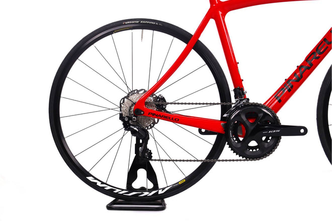 Pinarello Angliru 105 Disc Carbon - Vélo de route