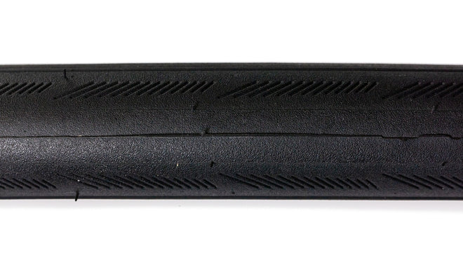 Détail du pneu Michelin Lithion 4 Performance Line pour vélo route, adhérence et performance assurées