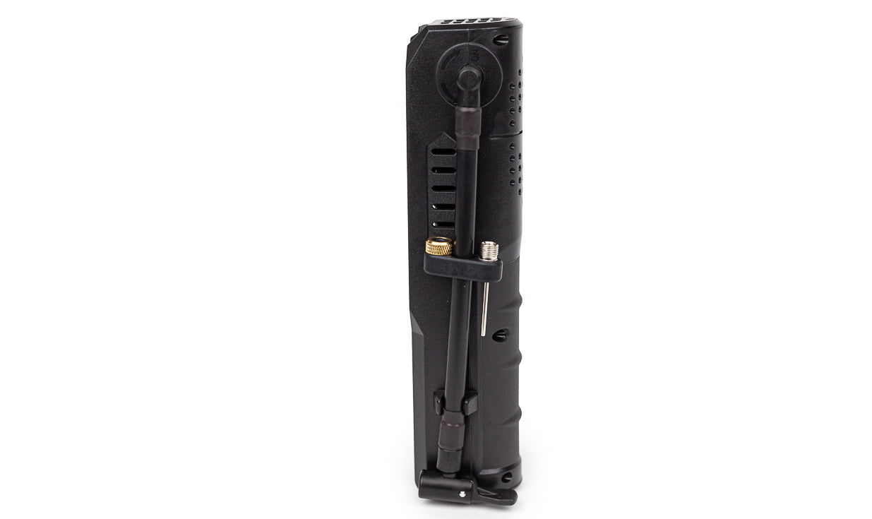 Mini compresseur USB rechargeable et portatif Michelin profil avec valves