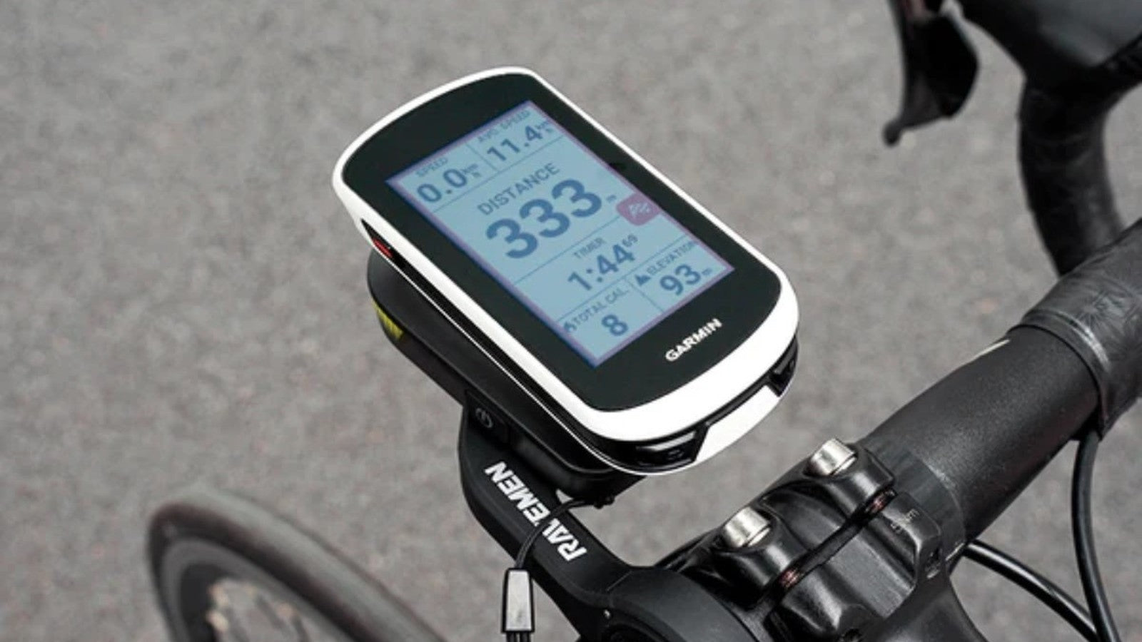Eclairage avant Ravemen FR300 avec fixation compatible Garmin et Wahoo pour sécurité et visibilité optimale en vélo